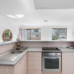 Walk To Manly Beach-Relaxing 2Br -Balcony-Parking