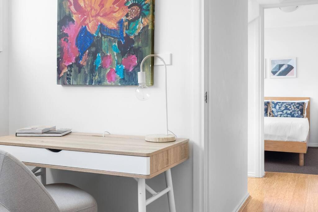 Walk To Manly Beach-relaxing 2br -balcony-parking