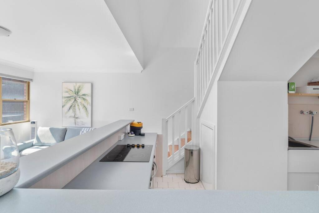 Walk To Manly Beach-relaxing 2br -balcony-parking Apartment Sydney