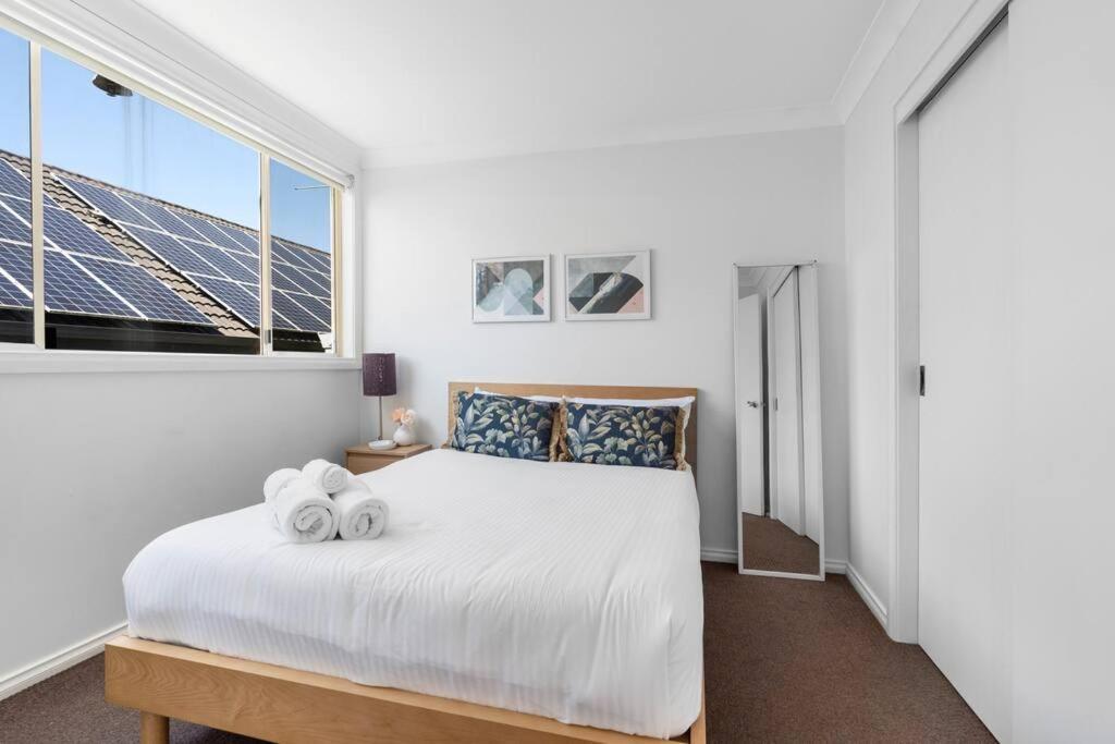 Walk To Manly Beach-relaxing 2br -balcony-parking *